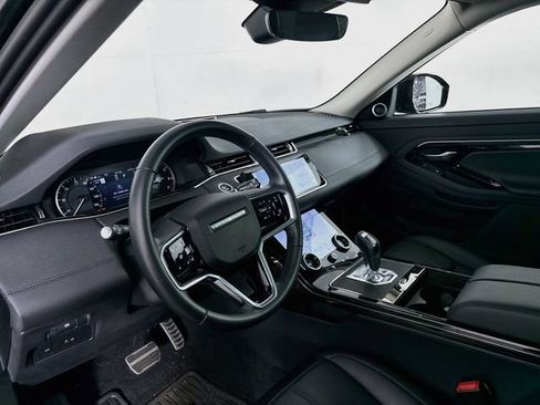 Used 2023 Land Rover Range Rover Evoque R-Dynamic SE AWD/4WD image 9