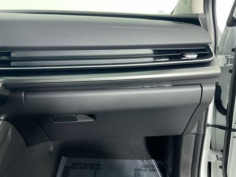 New 2027 Kia Carnival SX w/ Dark Edition Package FWD image 34