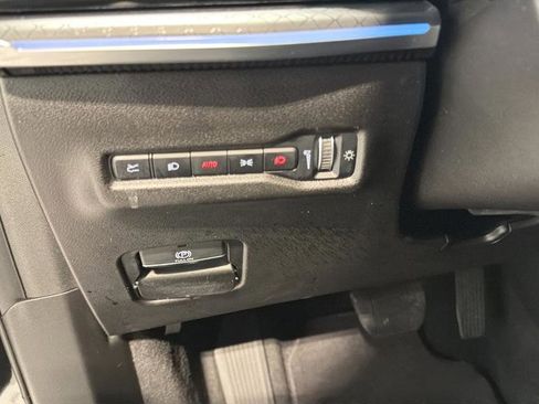 Used 2025 Jeep Wagoneer S Limited image 19