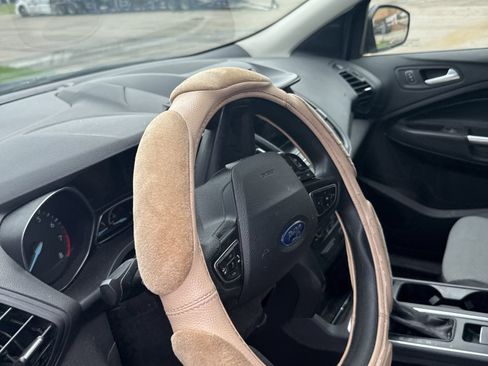 Used 2018 Ford Escape SE w/ SE SYNC Package AWD/4WD image 6