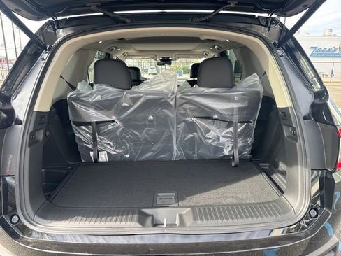 New 2026 Honda Pilot Touring image 11