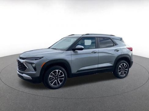 Used 2025 Chevrolet TrailBlazer LT image 8