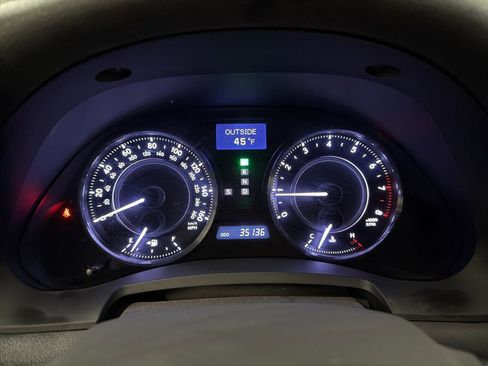 Used 2011 Lexus IS 350C image 26