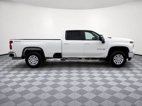 Certified 2025 Chevrolet Silverado 3500 LT w/ Safety Package AWD/4WD image 8