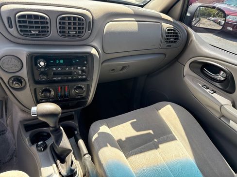 Used 2005 Chevrolet TrailBlazer 2WD w/ LS Preferred Equipment Group image 15