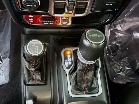 Used 2021 Jeep Gladiator Rubicon w/ Trailer Tow Package image 20