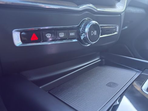 New 2026 Volvo XC60 T8 Plus w/ Protection Package Premier image 20