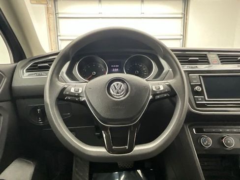 Used 2019 Volkswagen Tiguan S image 8