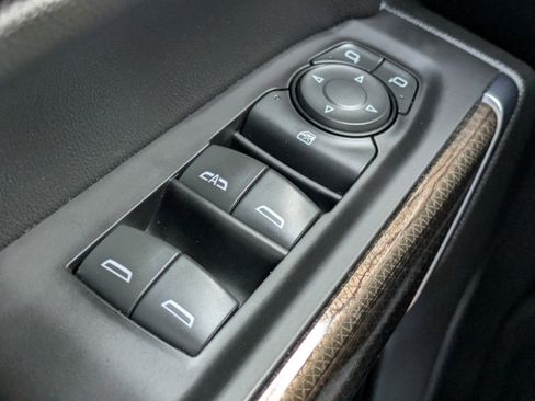 Used 2021 Chevrolet Silverado 1500 LT Trail Boss image 28