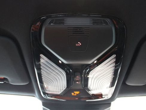 New 2026 BMW X5 M60i w/ Climate Comfort Package image 31