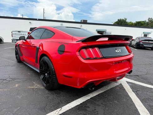 Used 2016 Ford Mustang GT RWD image 5