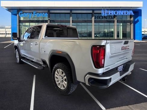 Used 2021 GMC Sierra 2500 Denali w/ Denali Ultimate Package AWD/4WD image 3