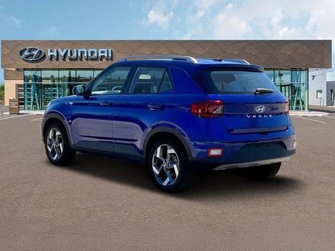 New 2025 Hyundai Venue Limited image 5