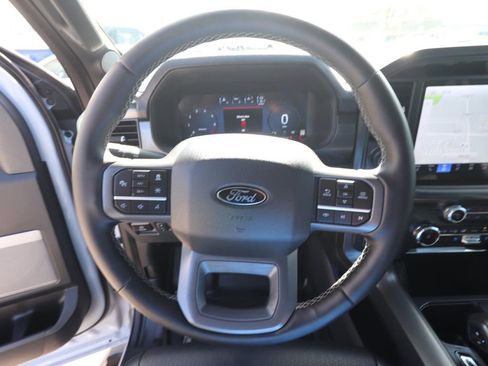 Used 2025 Ford F150 Lariat w/ Equipment Group 501A Mid image 19