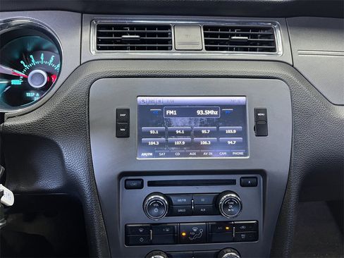 Used 2013 Ford Mustang GT image 21