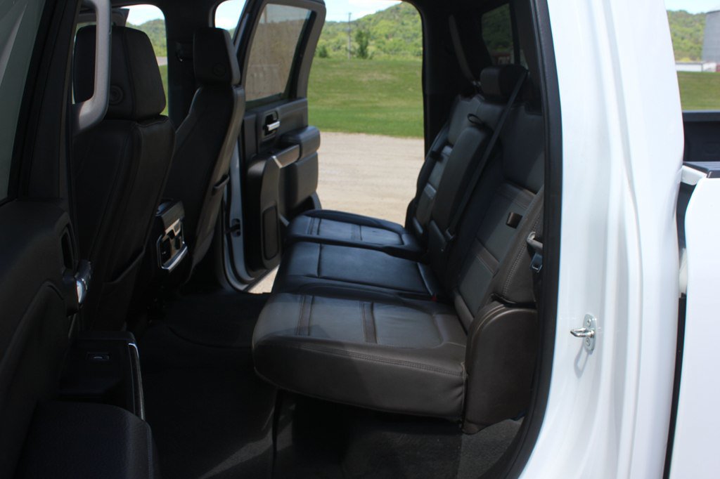Used 2023 GMC Sierra 3500 Denali w/ Denali Ultimate Package AWD/4WD image 41