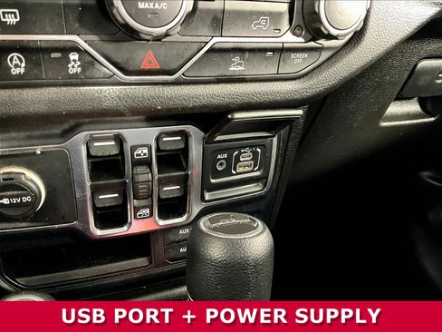 Used 2024 Jeep Gladiator Sport AWD/4WD image 17