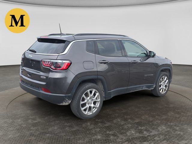Used 2023 Jeep Compass Latitude AWD/4WD image 5