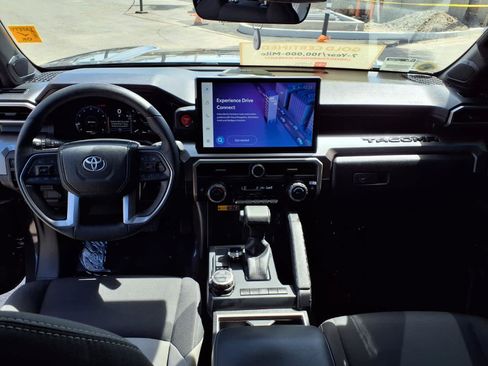 Certified 2024 Toyota Tacoma TRD Off-Road w/ TRD Off Road Upgrade Package AWD/4WD image 15