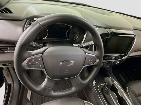 Certified 2023 Chevrolet Traverse Premier w/ Redline Edition image 6