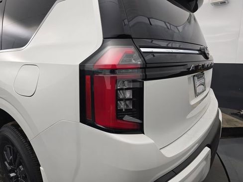 New 2026 Nissan Armada SV image 18