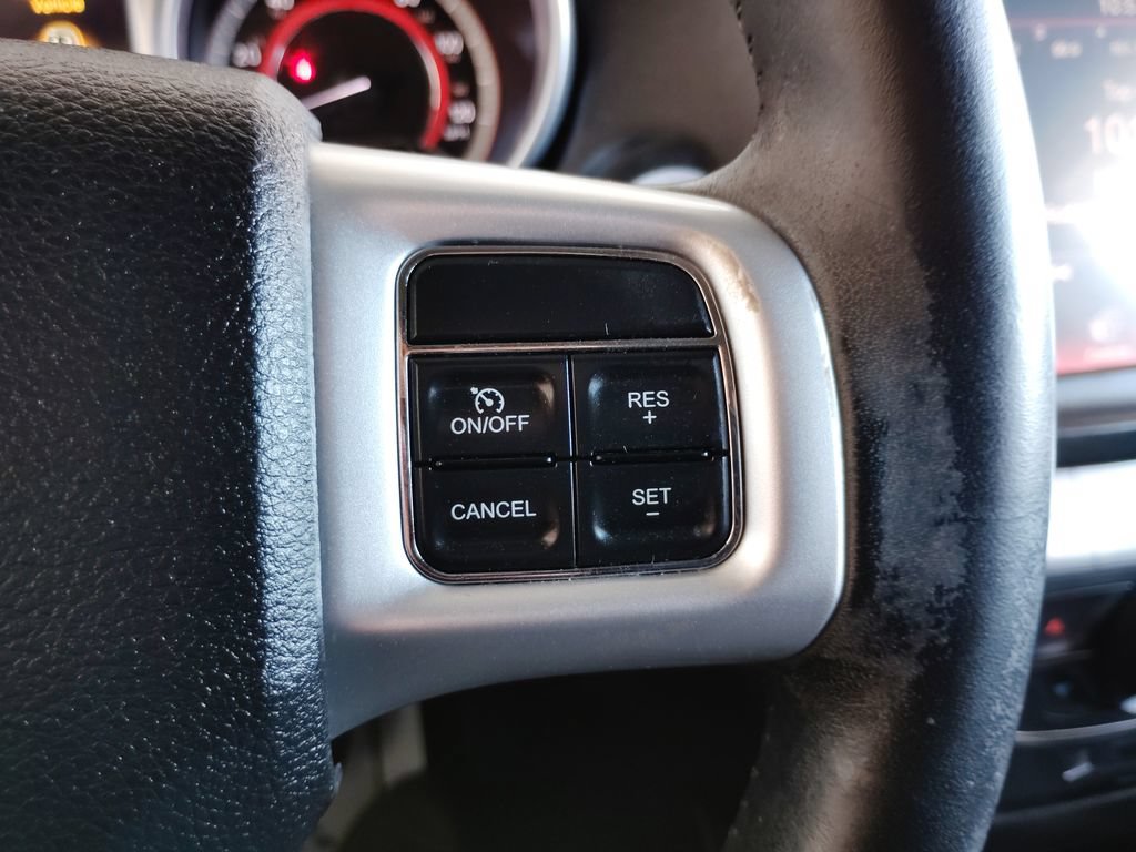 Used 2019 Dodge Journey SE w/ Safe & Sound Group FWD image 30