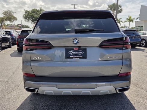 Certified 2026 BMW X5 xDrive50e AWD/4WD image 6