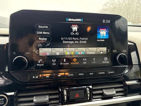 Used 2024 Nissan Pathfinder SL AWD/4WD image 22