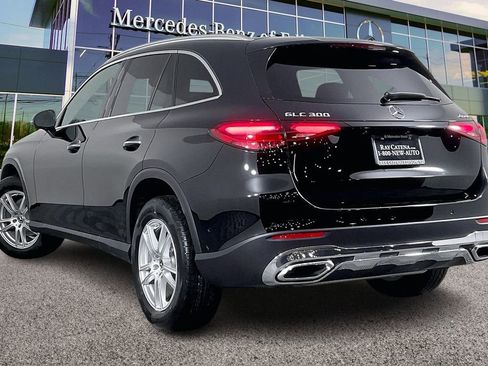 Used 2026 Mercedes-Benz GLC 300 4MATIC image 3