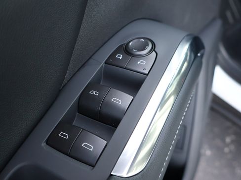 New 2026 Chevrolet Traverse LT w/ Midnight/Sport Edition FWD image 7