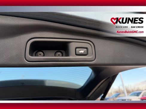 Used 2021 Honda Pilot Touring image 9