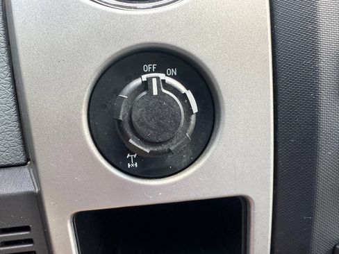 Used 2012 Ford F150 XLT w/ XLT Convenience Pkg image 17