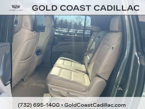 Certified 2024 Cadillac Escalade ESV Sport Platinum w/ LPO, ONYX Package image 18