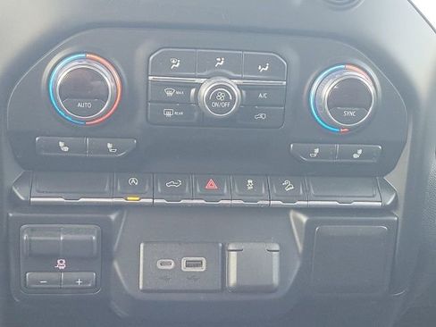 Used 2019 Chevrolet Silverado 1500 LT image 39