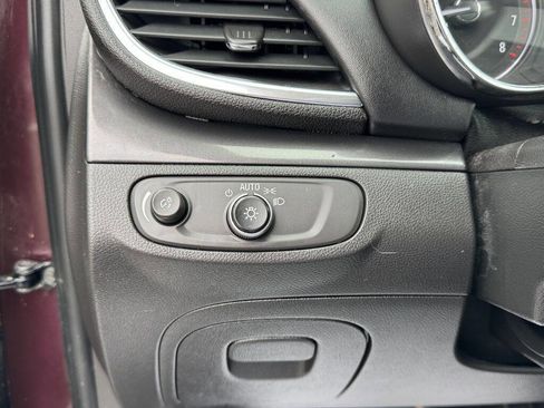Used 2018 Buick Encore Preferred image 13