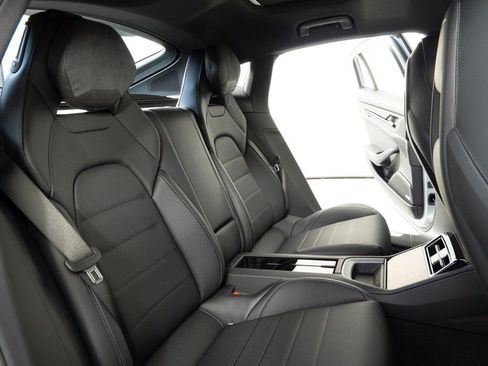 New 2026 Porsche Panamera RWD image 23