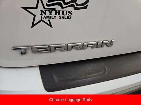 Used 2017 GMC Terrain SLT image 20