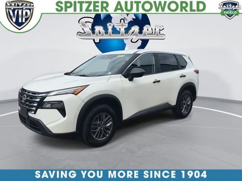 Used 2024 Nissan Rogue S AWD/4WD image 4