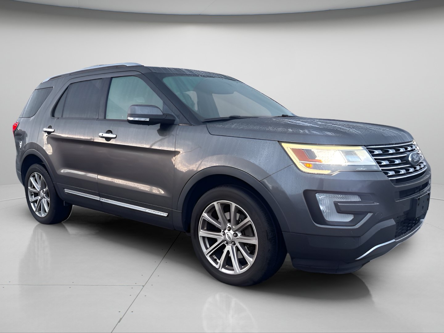 Used 2016 Ford Explorer Limited AWD/4WD image 2