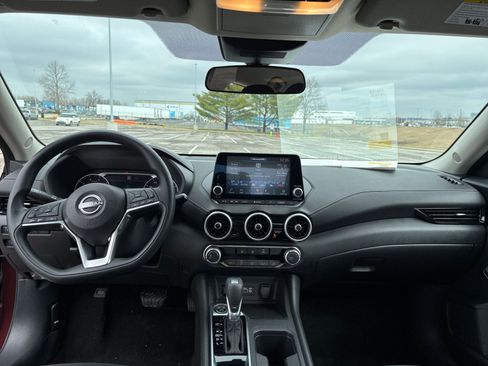 Used 2025 Nissan Sentra SV image 31