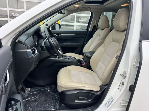 Used 2017 MAZDA CX-5 Touring w/ Preferred Equipment Package image 12
