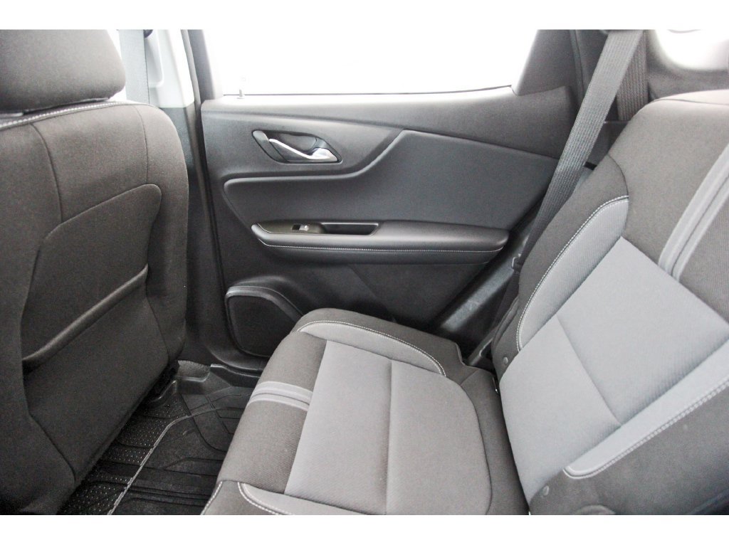 Used 2024 Chevrolet Blazer LT w/ Convenience Package FWD image 12