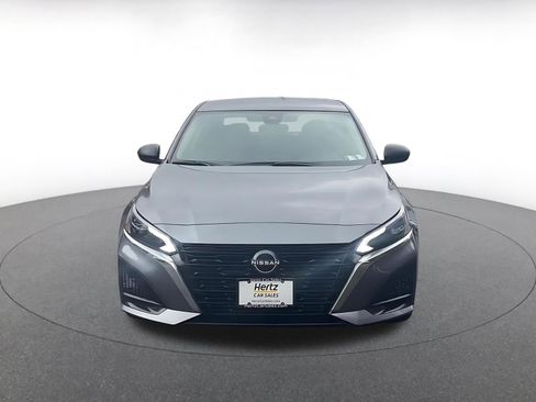 Used 2025 Nissan Altima 2.5 SV image 4