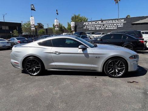 Used 2018 Ford Mustang GT Premium RWD image 33