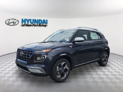 New 2026 Hyundai Venue SEL FWD image 1
