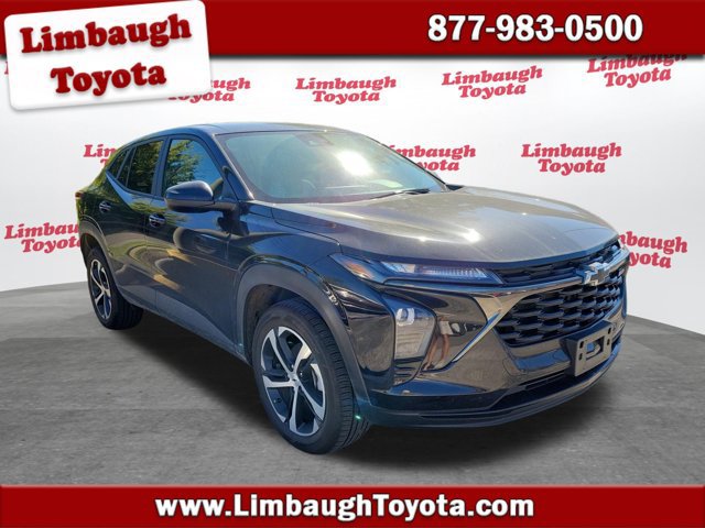 Used 2024 Chevrolet Trax RS w/ Driver Confidence Package FWD image 1