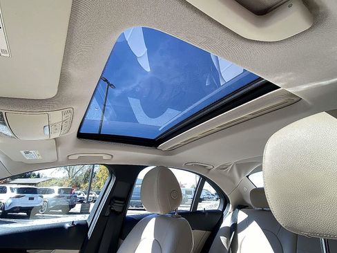 Used 2018 Mercedes-Benz C 300 4MATIC Sedan image 18