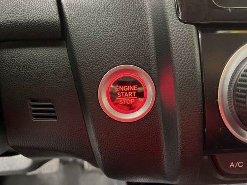 Used 2019 Honda Fit EX image 32