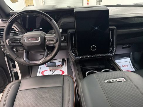 Used 2026 GMC Yukon XL AT4 w/ AT4 Premium Plus Package AWD/4WD image 16