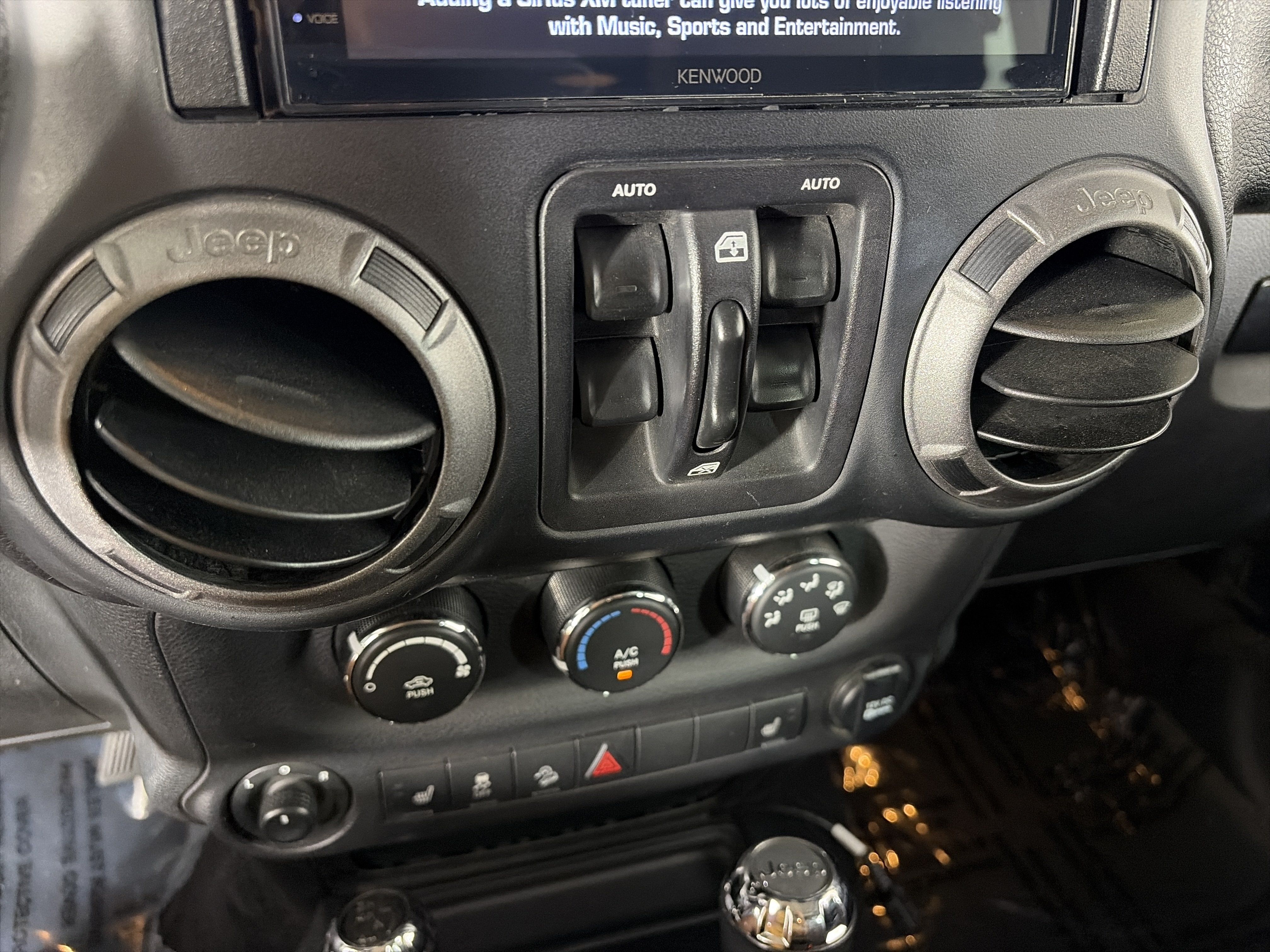 Used 2017 Jeep Wrangler Unlimited Sport w/ Quick Order Package 24S AWD/4WD image 20